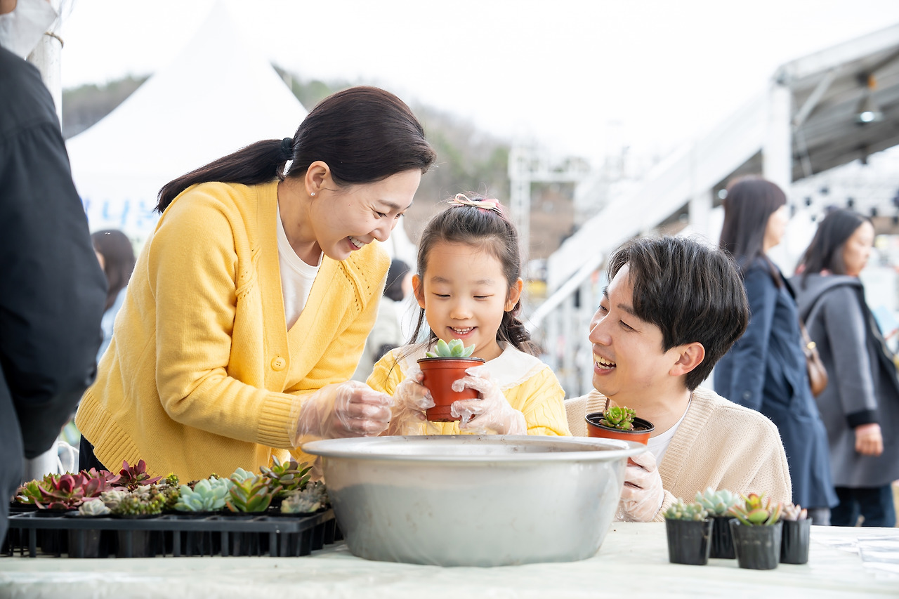 옥천묘목축제 묘목체험