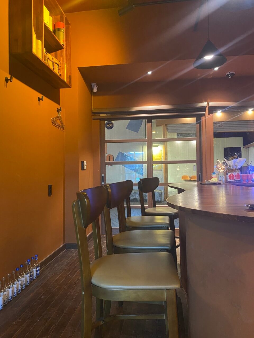 생생정보 핫 플레이스 Now 옛것에 젊은 감성을 더하다! 전주 객리단길 여행 백야(소개팅한식주점)&amp;#44; 전주영화호텔 영화도서관&amp;#44; 잔향화실&amp;#44; 무국적식당 