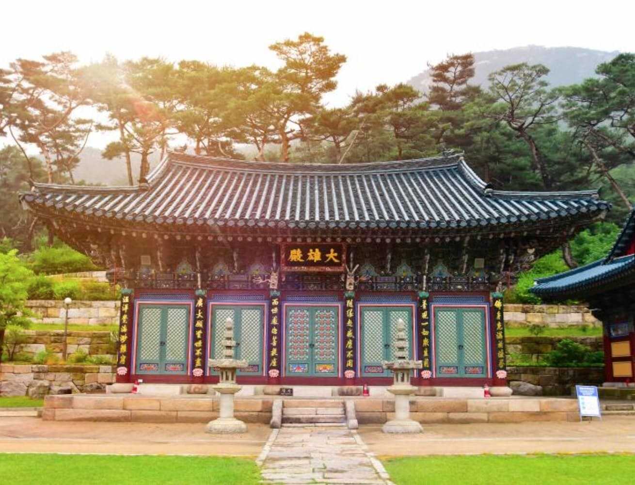 진관사 전경