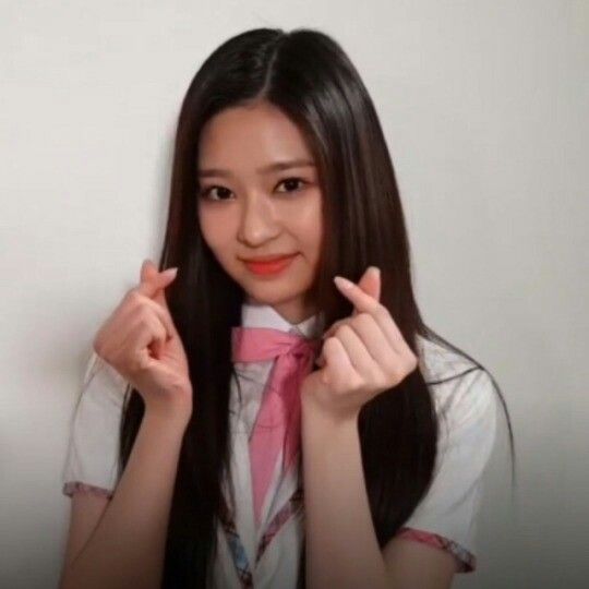 아이즈원 김민주 최애사진