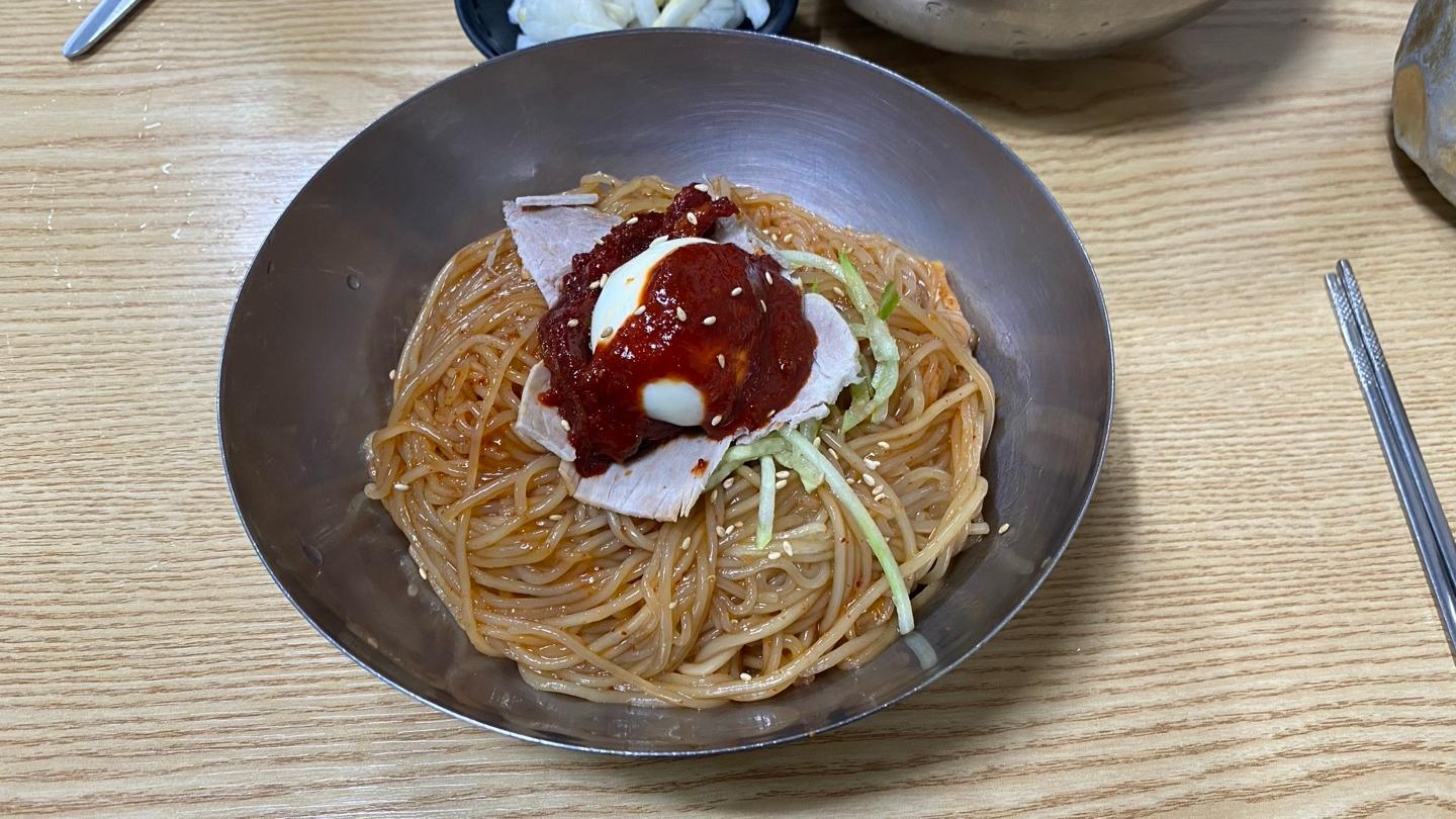100년 역사의 맛, 부산 필수 코스 내호냉면!