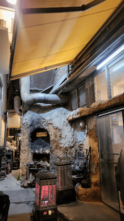 산청숯불가든 1호점 입구에서 바라본 모습