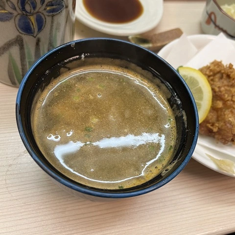 깊은 맛을 자랑하는 새우탕