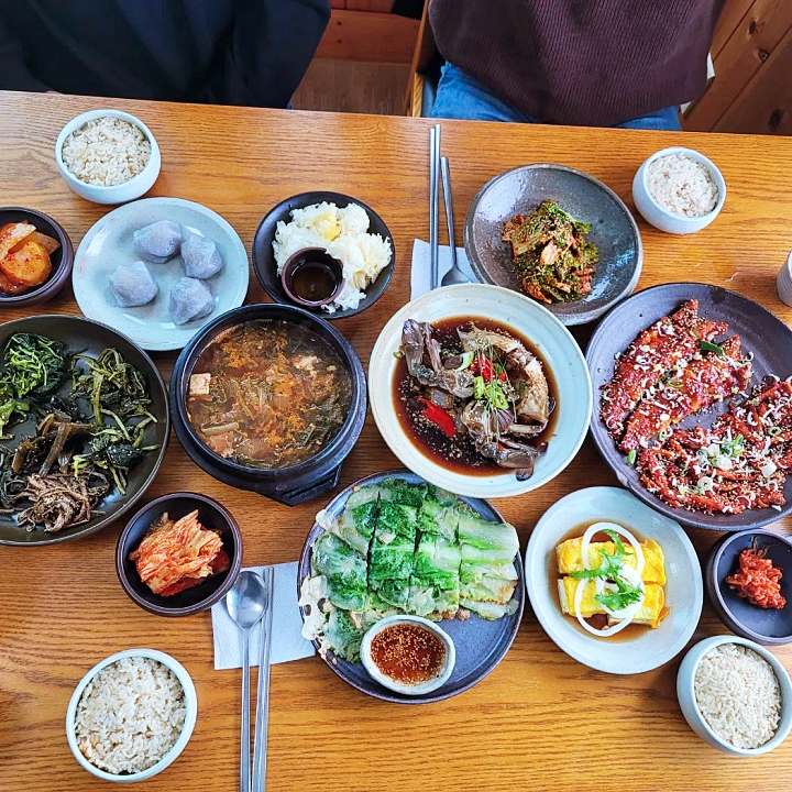 능이 버섯 전골 시골 밥상 백만 셀럽 가보자고 산채 정식 전북 완주 대둔산 맛집 추천