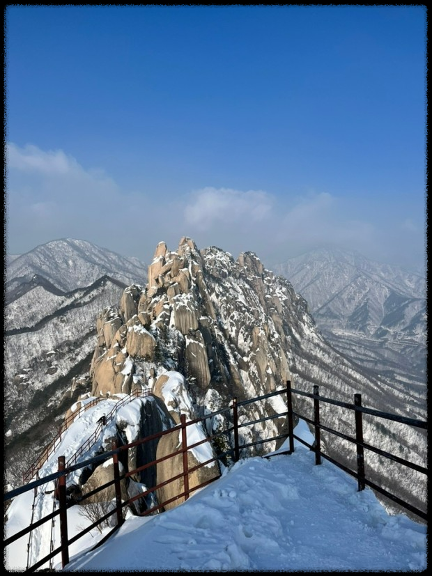 국내 겨울 설경 여행지 Best 10: 눈 덮인 명소와 일출&middot;일몰 스팟