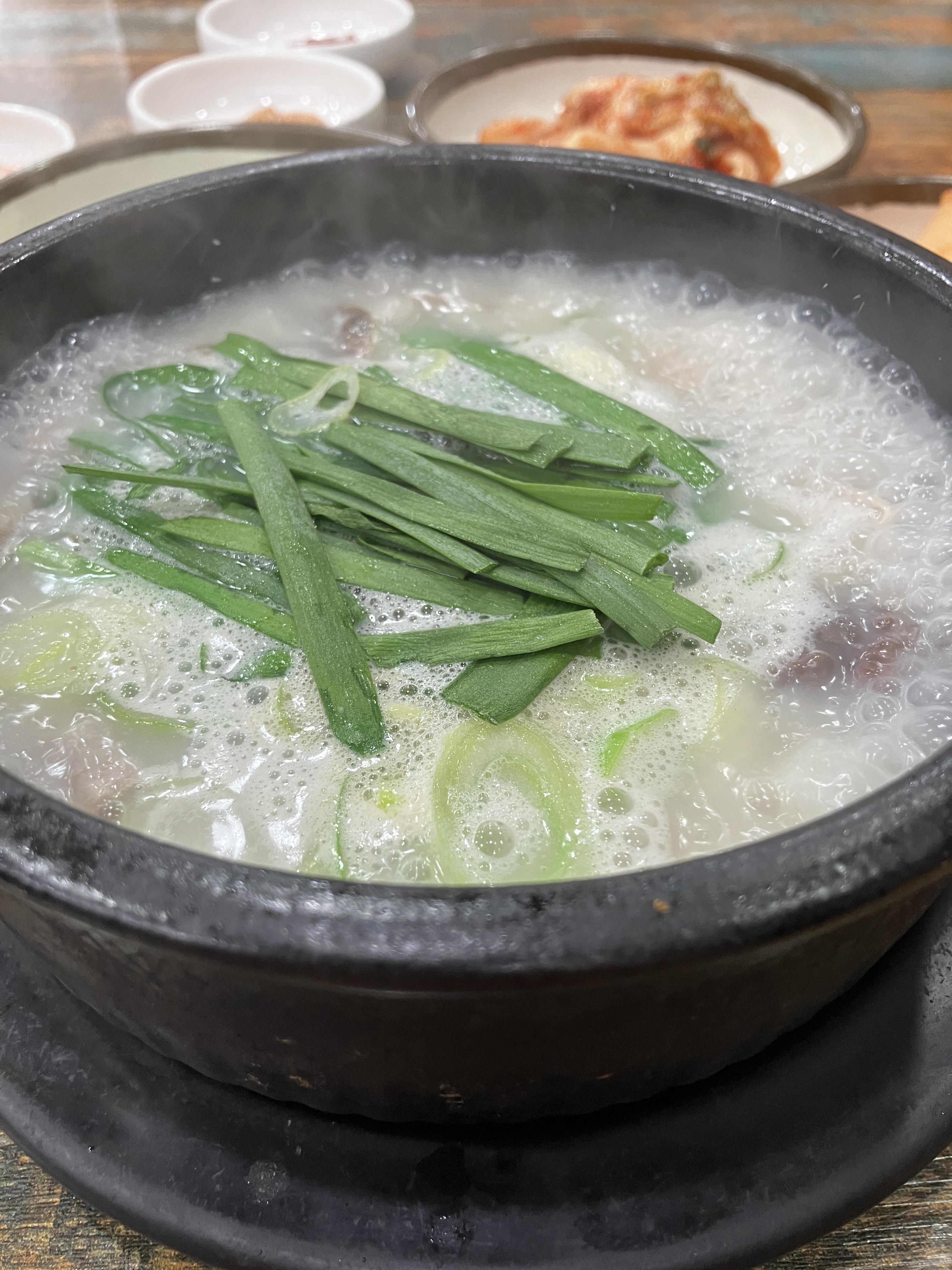 진국 한우소머리곰탕 순대국 내돈내먹