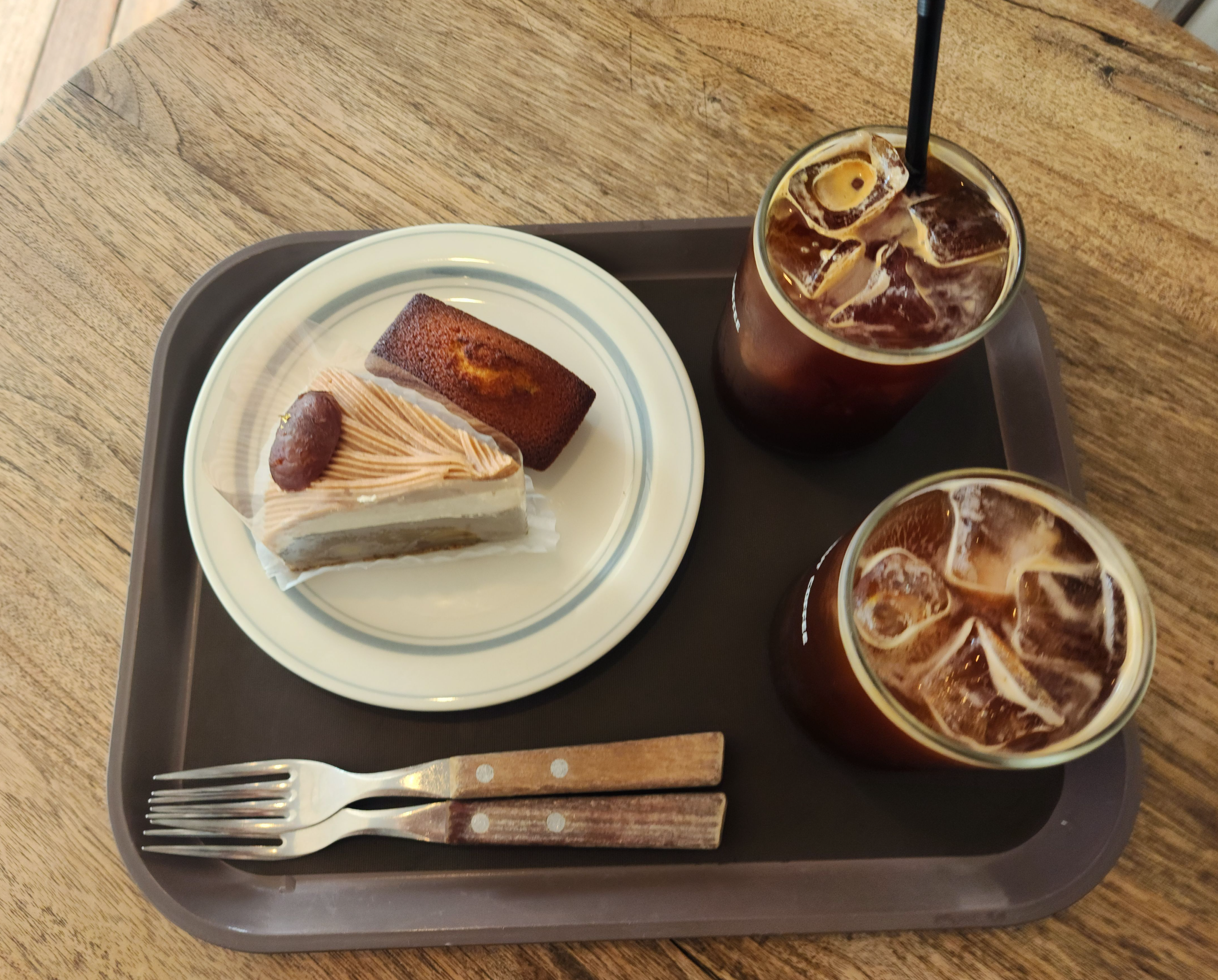 썸띵어바웃커피