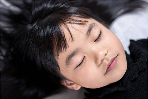 눈 감고 편히 누워 있기