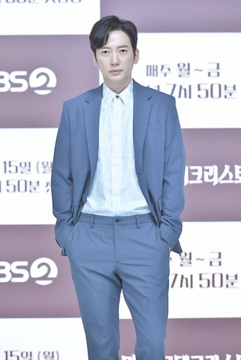 배우 이상보