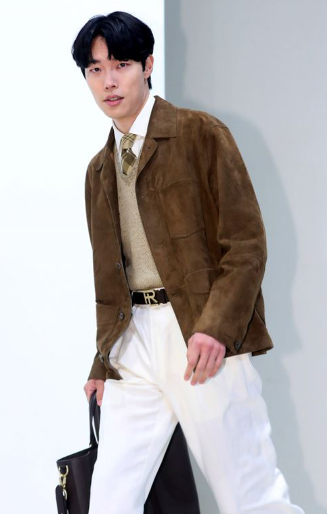 류준열 사진