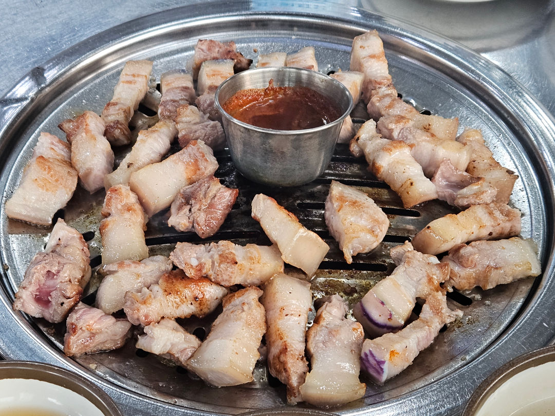 명리동 식당 흑돼지 삼겹