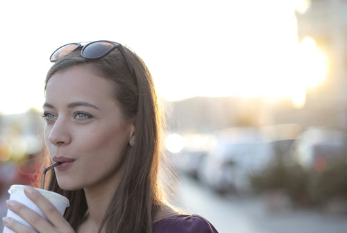 동안 리프팅 시술 효과 및 부작용