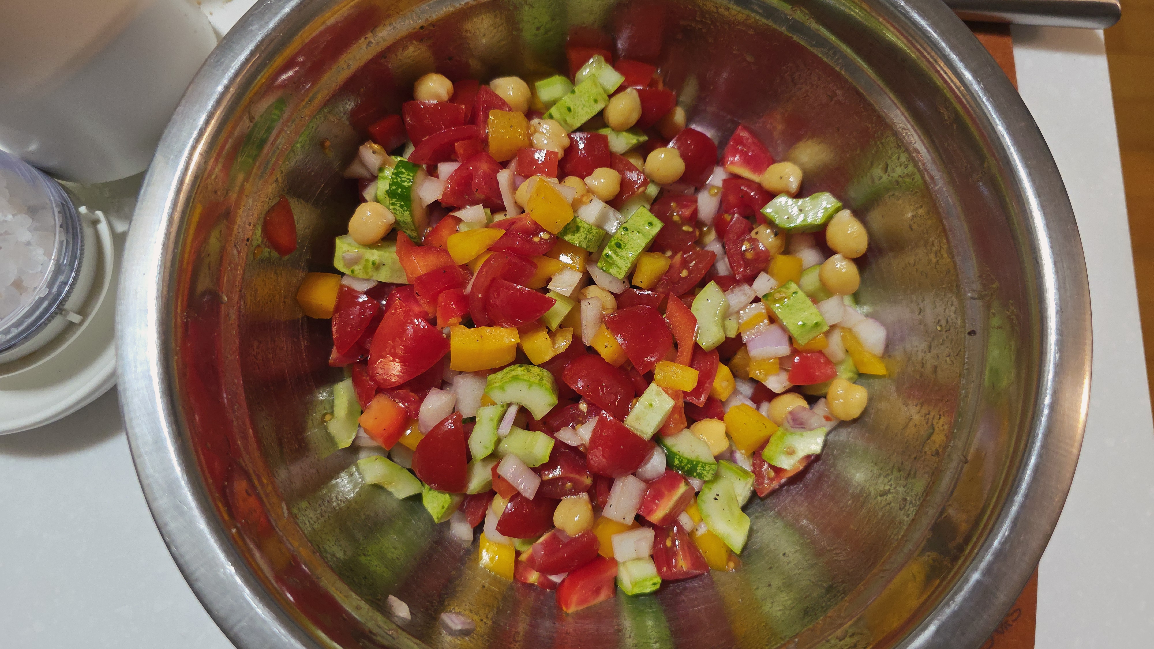 쉬라즈 샐러드 만들기 지중해식 오이 토마토 샐러드 소스 레시피