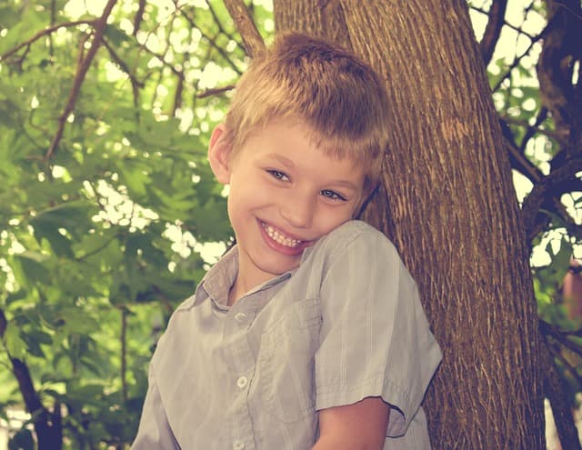 자폐 스펙트럼 장애(ASD)의 특징과 초기 징후