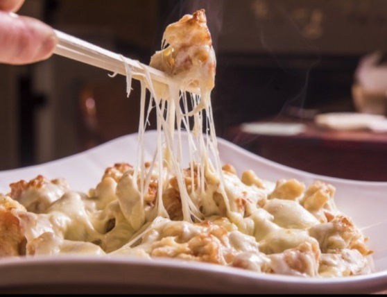 공주-김피탕--김치피자탕수육