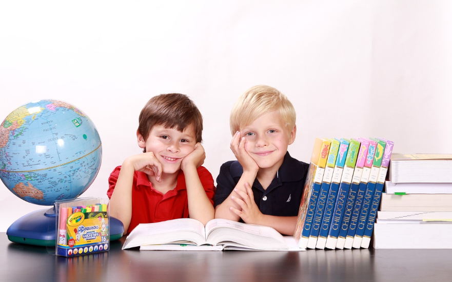 소년들 영어공부