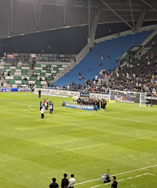 인천FC 승리 축하 사진촬영
