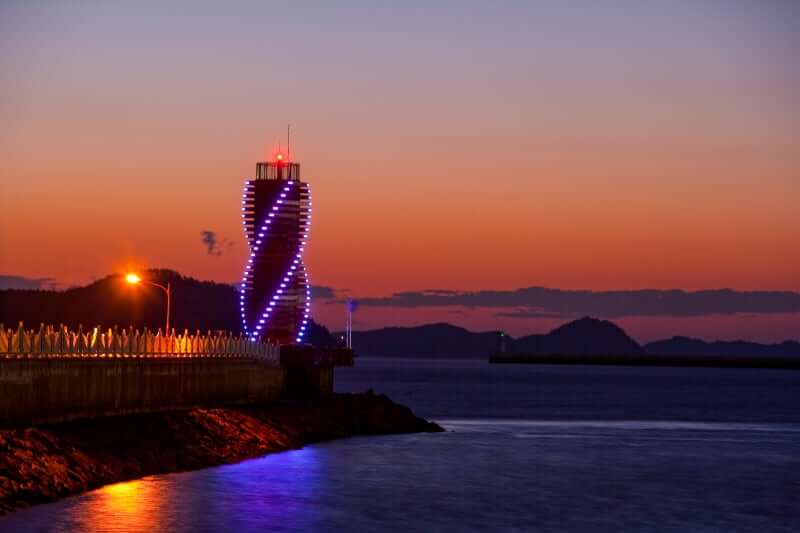 완도 완도항방파제등대 (출처 : 웰로)