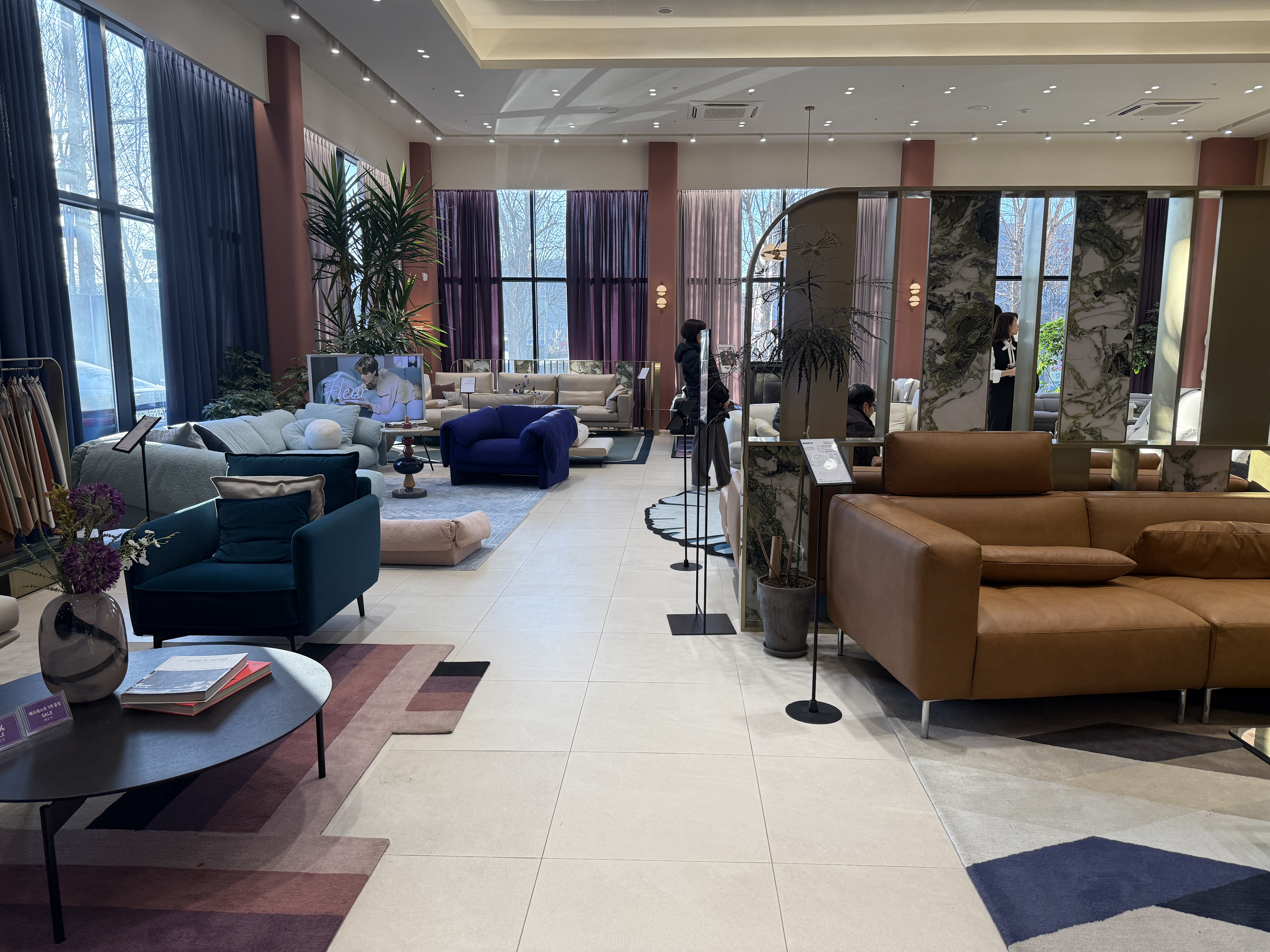 에싸 일산 플래그십스토어 방문기 리아드업 소파 신혼집 후기