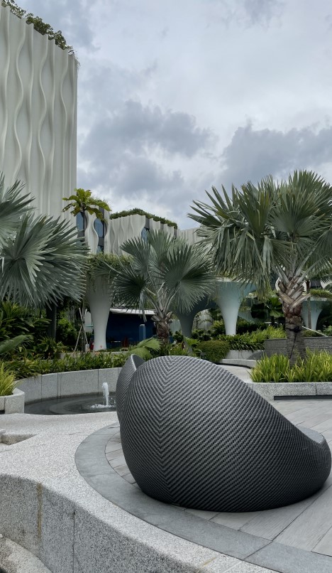 더 아웃포스트 호텔