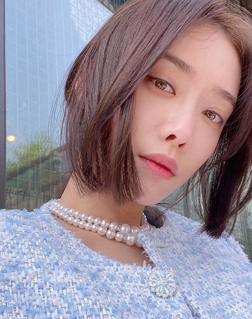 김히어라