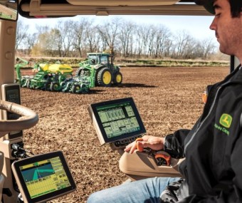 존 디어 농기계 자율주행 트렉터