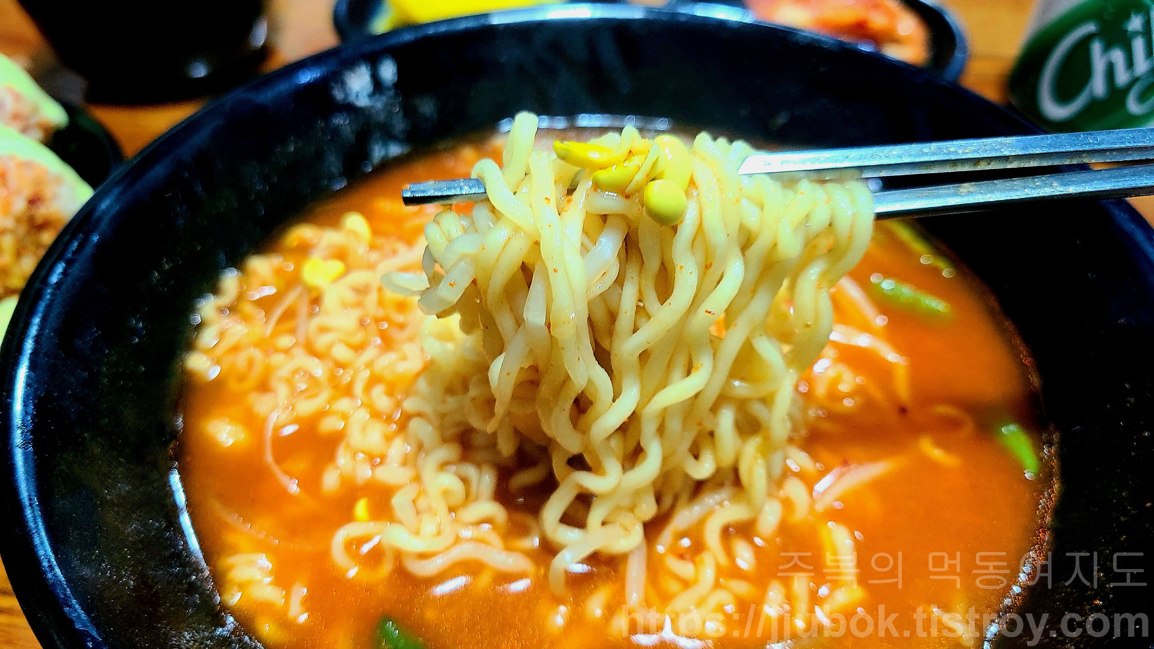 깜냥앤맛좀볼래-최루탄-라면-2단-맛-3