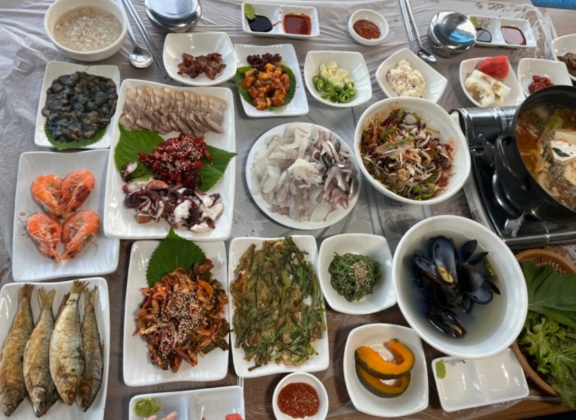 6시내고향-사천-비토- 밥주는민박집-순애민박굴구이