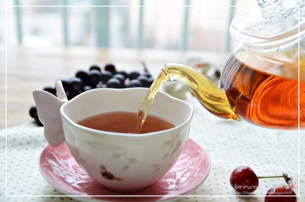 천식에 좋은 음식 - 홍차와 허브티