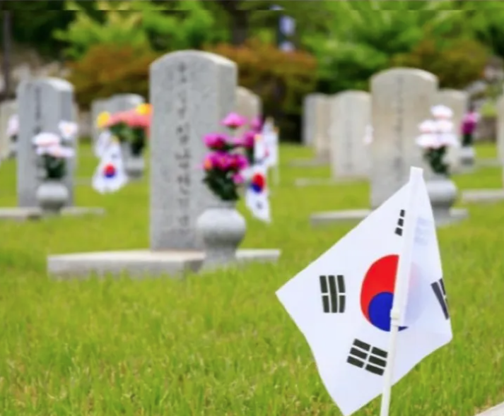 6월 6일 &ldquo;현충일이 뭐예요&rdquo; 아이가 물어볼 때 쉽게 설명하는 방법 (초등학생 눈높이 + 부모 대화 예시 포함)