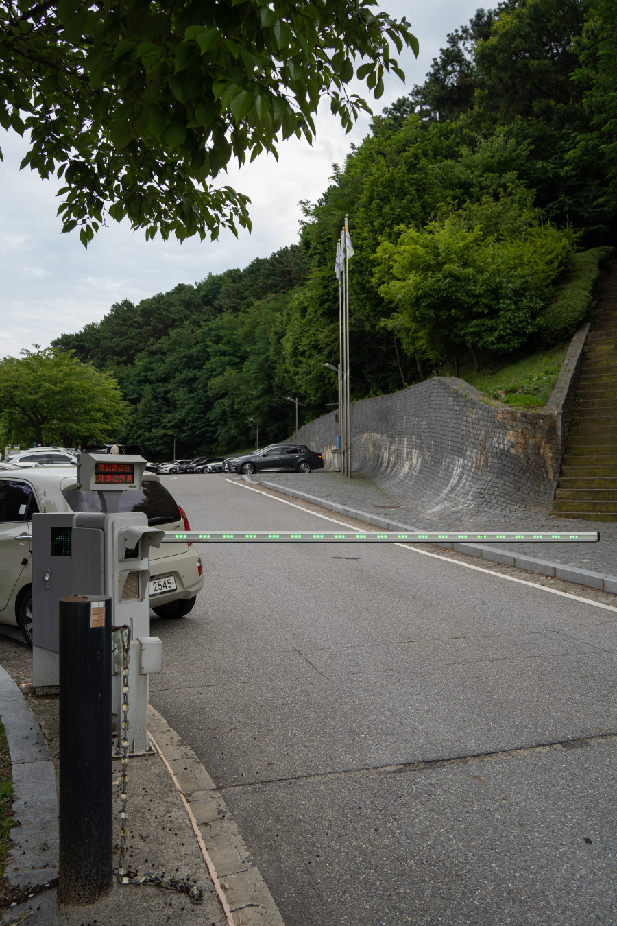 백남준 아트센터 주차장