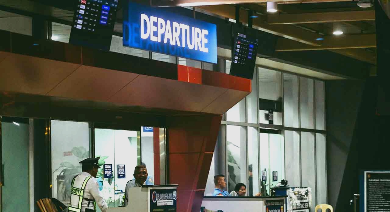 공항 출국장 입구의 모습. [ⓒPexels &lsquo;Nothing Ahead&rsquo;]