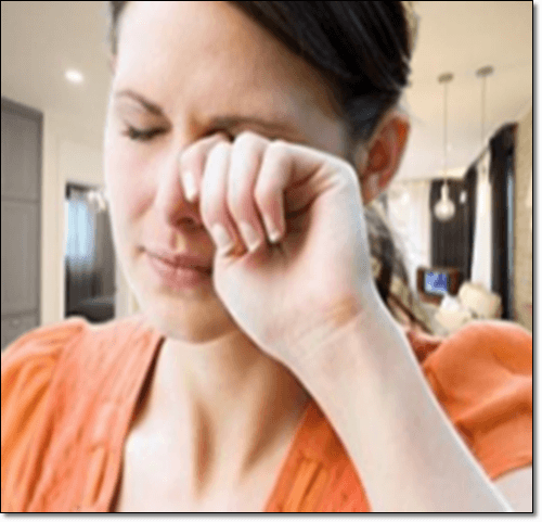 안구 건조증이 있는 여성