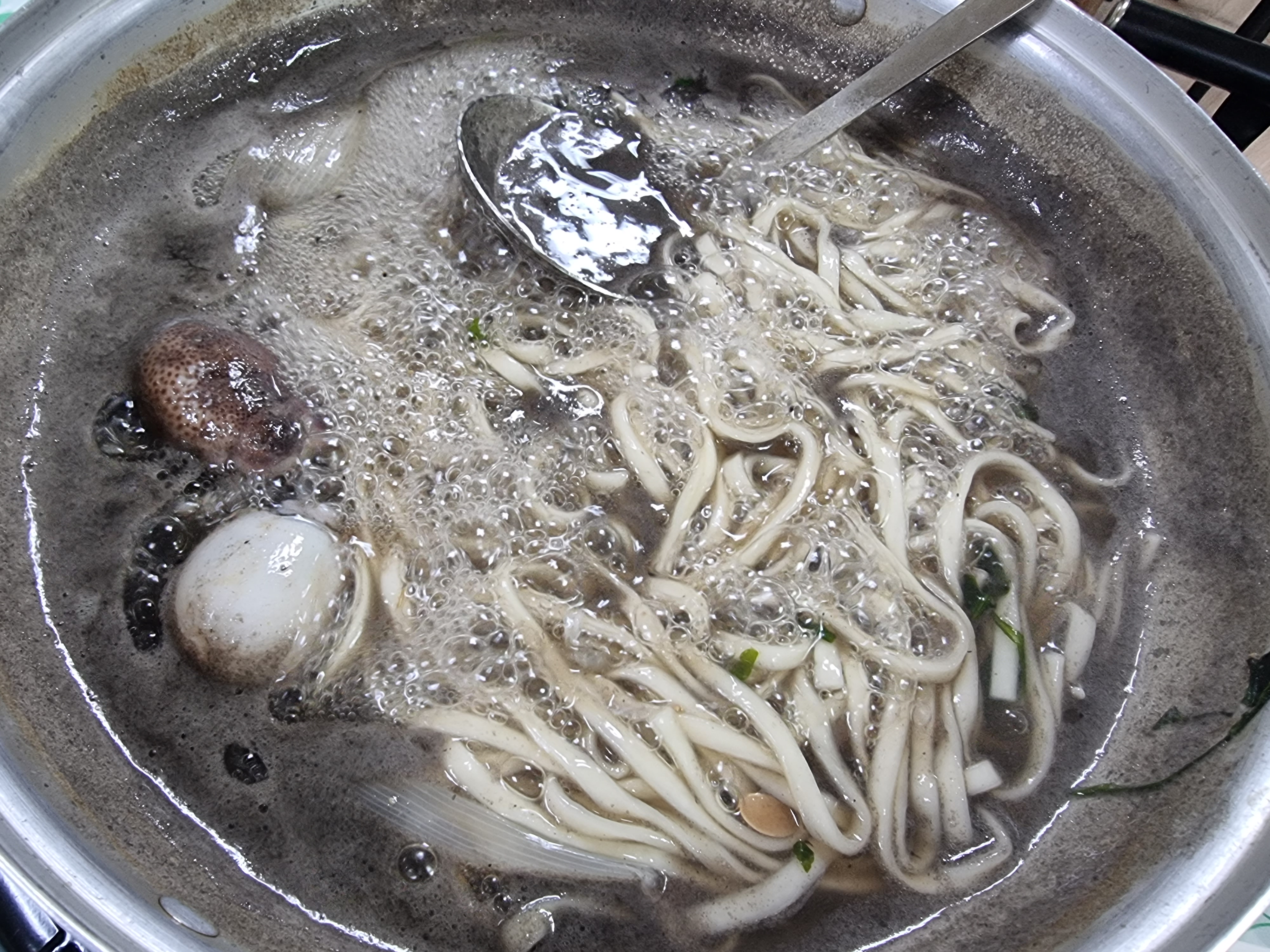 김포 대명항 '목포군산횟집' 쭈꾸미 샤브 칼국수