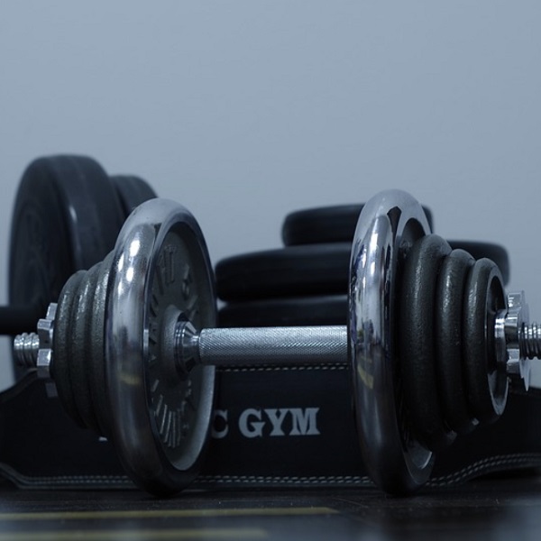 코어 근력 강화 운동으로 복근 키우는 방법