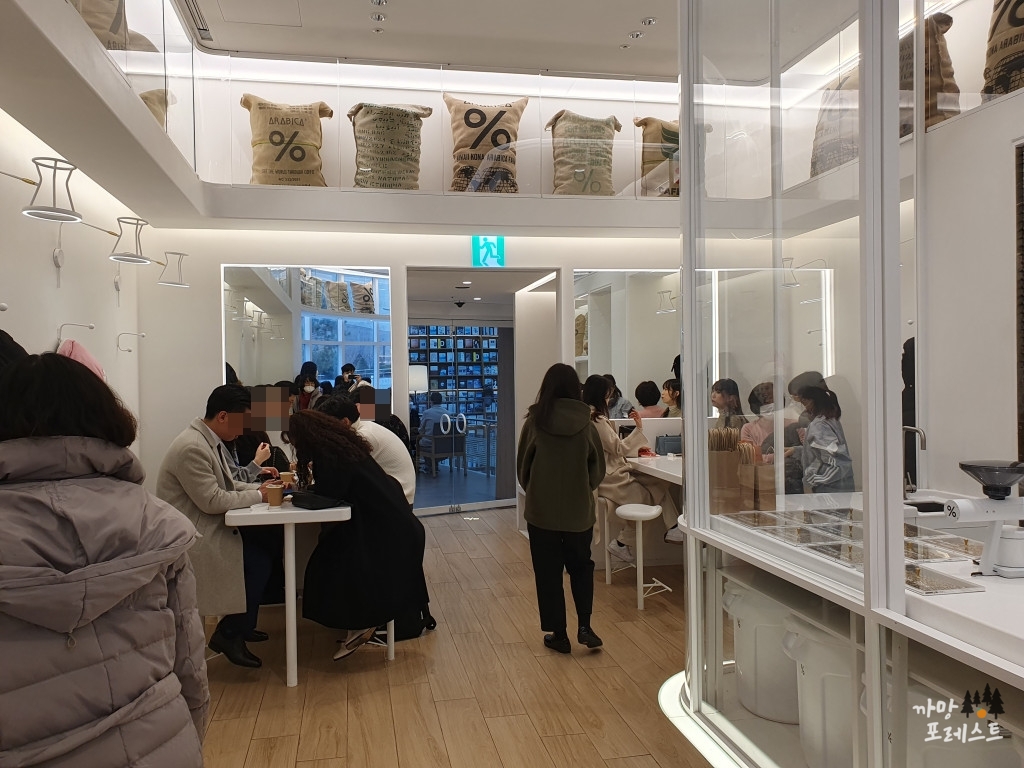 삼성역 %아라비카 원두 인테리어