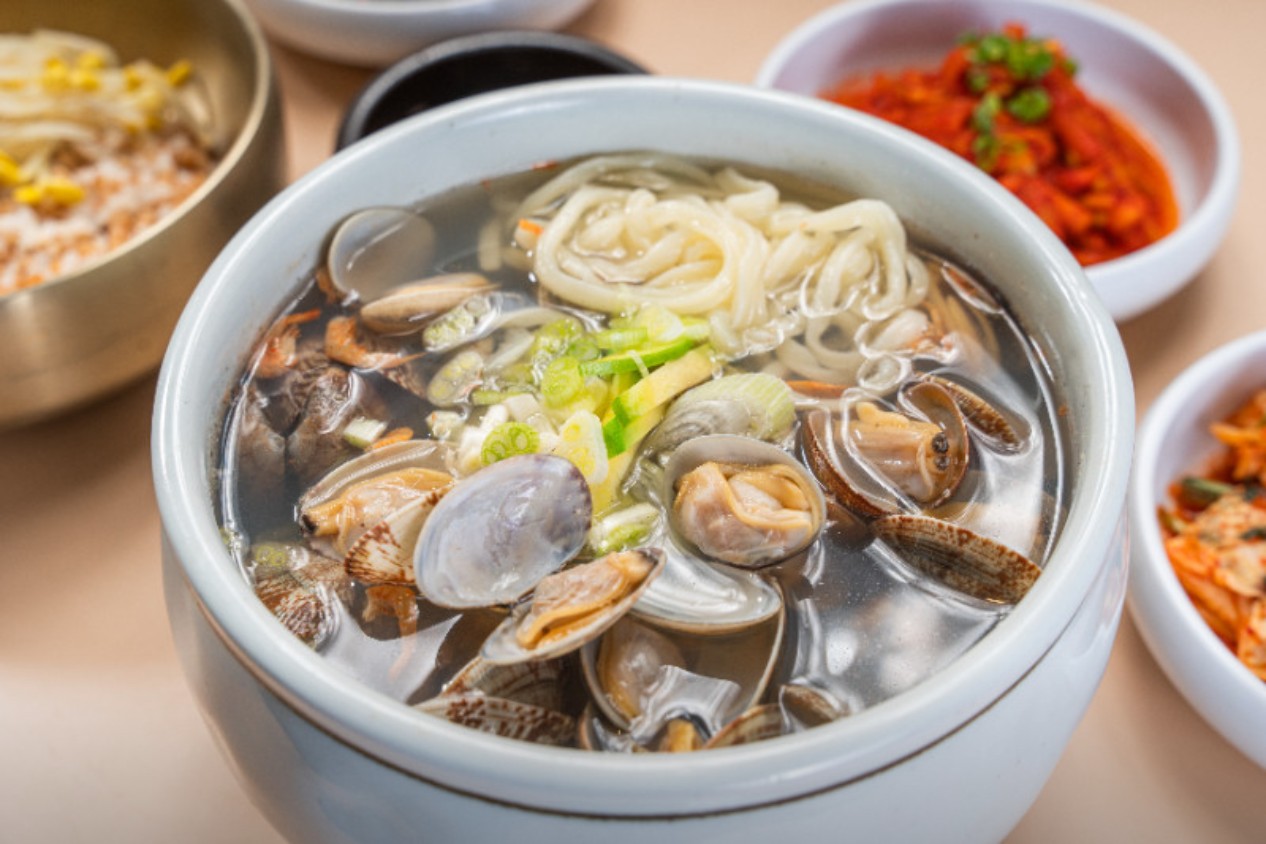 자양동 유월의 보리 후기, 건강한 한식과 보리밥정식 맛집 찾는다면 여기가 딱이에요