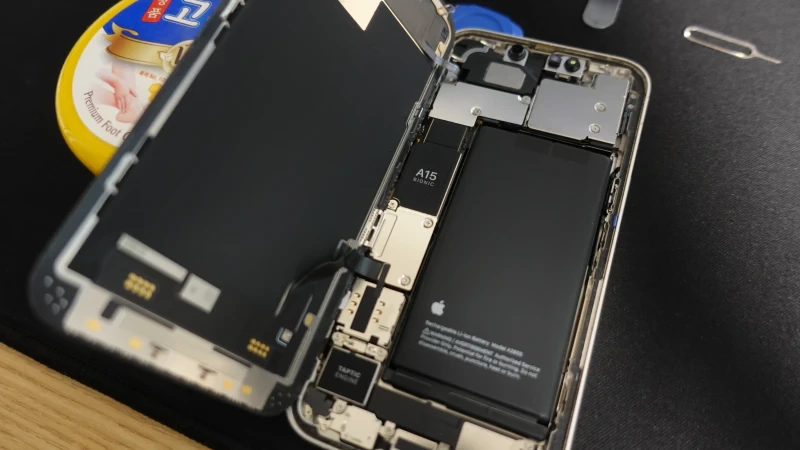아이폰 배터리 교체 자가 수리3