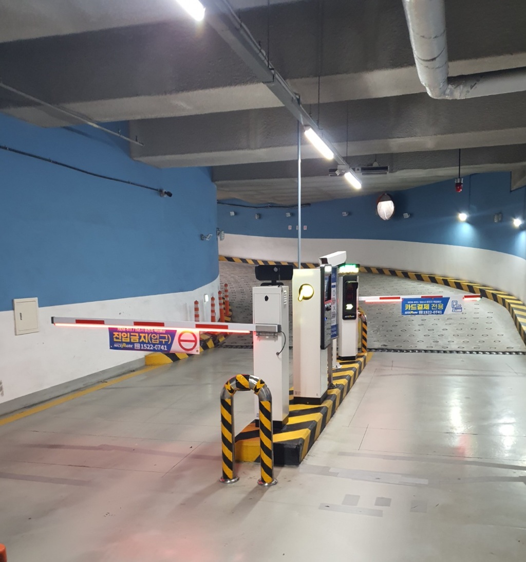 편리한-출입구입니다.