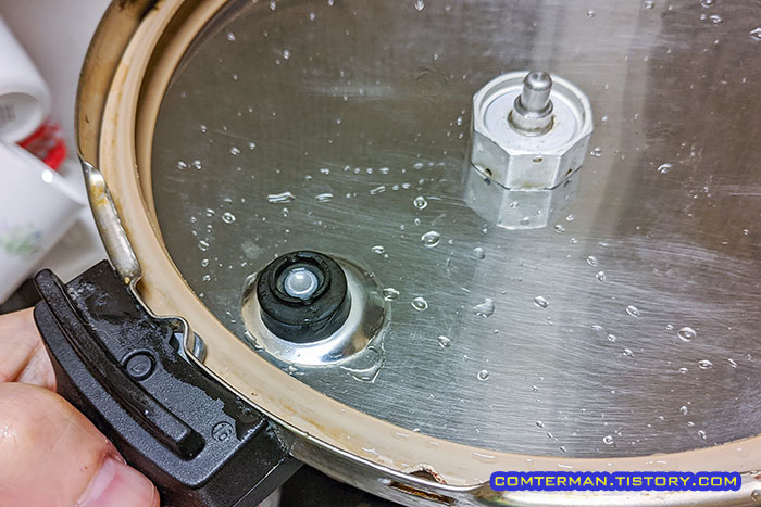 휘슬러 압력솥 뚜껑 부품