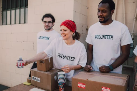 세계 자원봉사자의 날: 나눔과 헌신의 의미