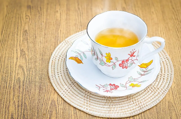 겨울철 고혈압은 &lsquo;수치&rsquo;보다
&lsquo;변동폭&rsquo;이 더 위험합니다.