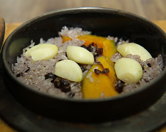 충북 단양 마늘한정식 '장다리식당'