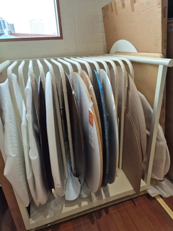 세컨드마켓 원형 테이블 상판 진열장