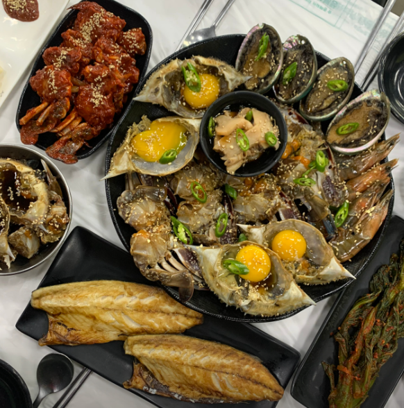 6시내고향 케이블카 동백꽃차 갓김치 게장 전남 여수 여행 정보