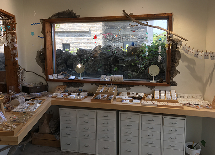 혜리스마스-소품가게-내부