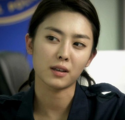 불륜문제로 시끄러웠던 여자연예인 TOP 4