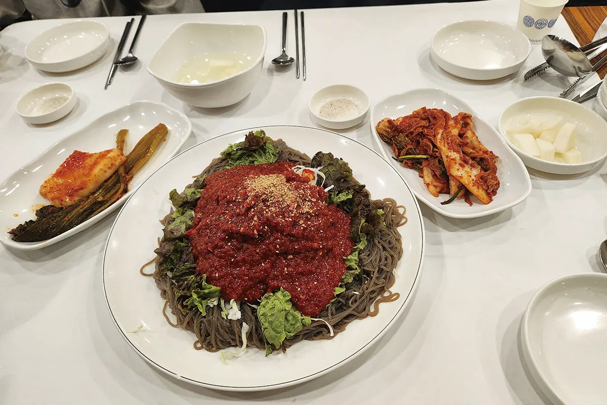 막국수-김치-한상차림