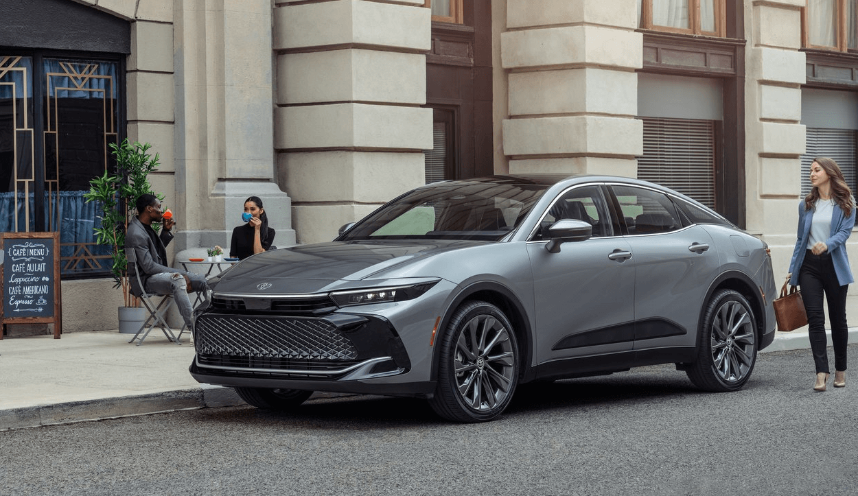 토요타 크라운 하이브리드