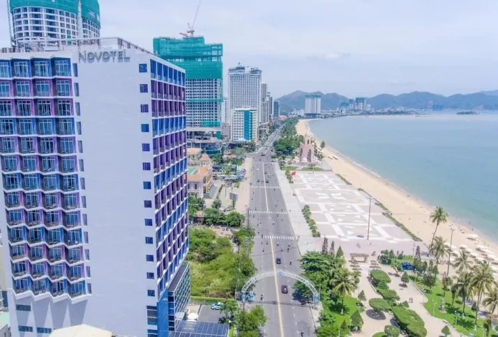부모님과-첫-휴양지-나트랑-여행｜시내-1박-10만원미만-가성비-숙소-추천